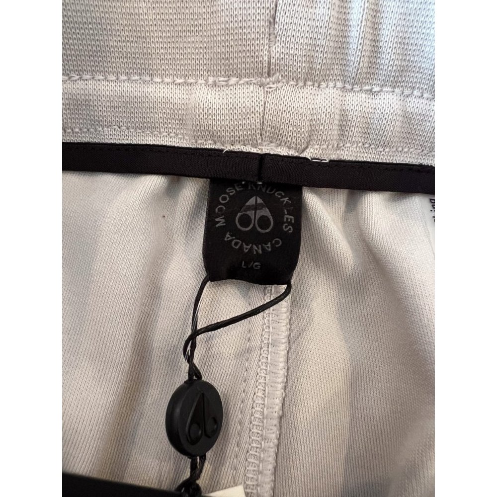 Men's Moose Knuckles Perido Cargo Joggers - Picture 9 of 15